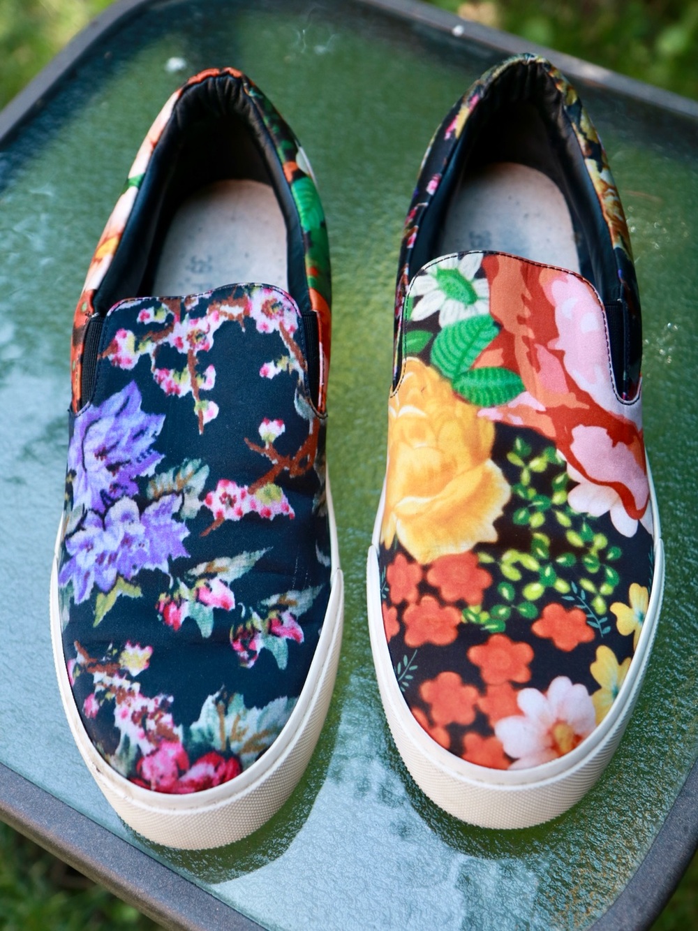 Super adorable floral Balenciaga slip on running shoes